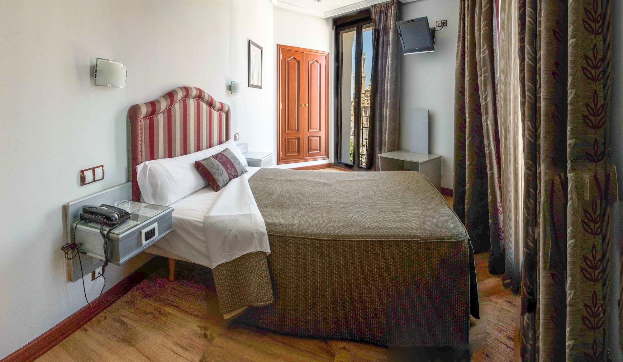 Hotel Tibur Zaragoza Dış mekan fotoğraf