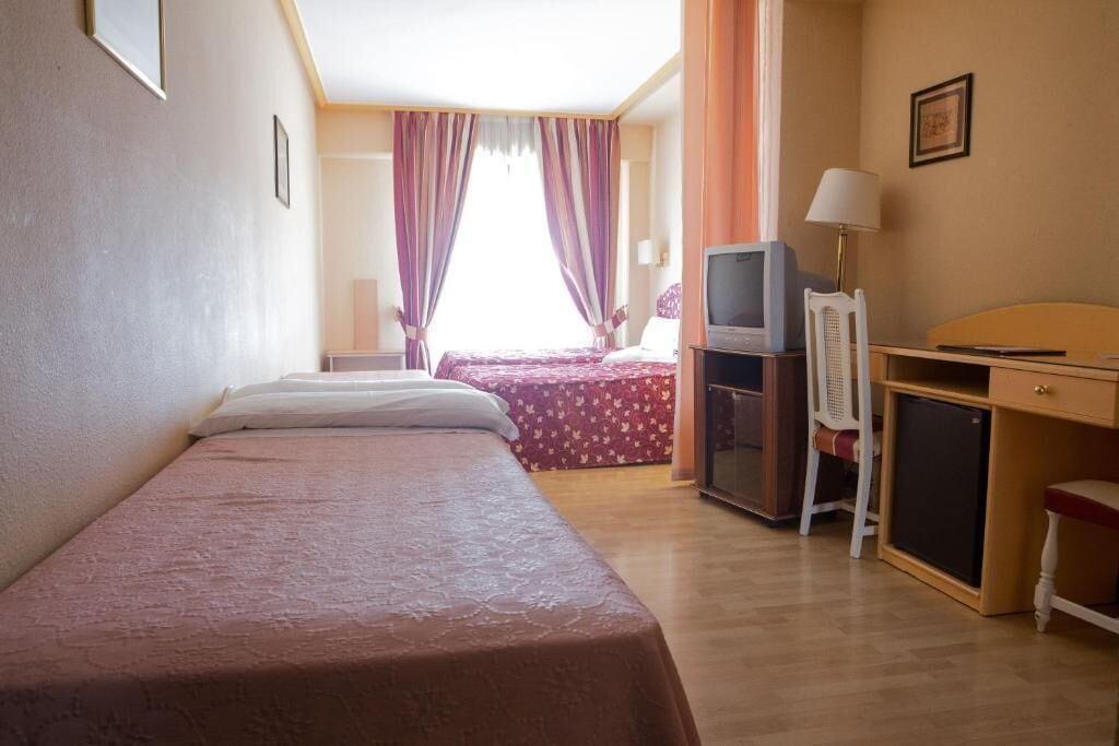 Hotel Tibur Zaragoza Dış mekan fotoğraf