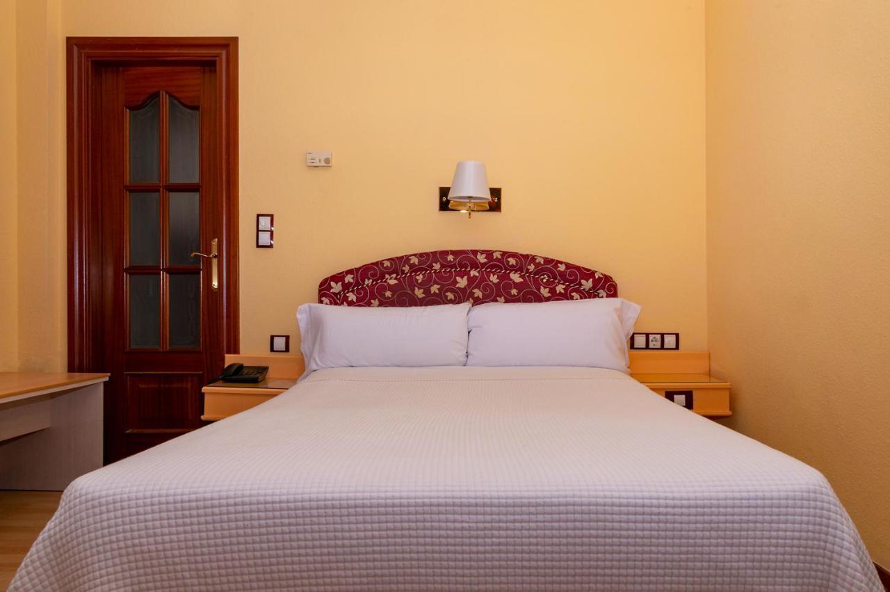 Hotel Tibur Zaragoza Dış mekan fotoğraf